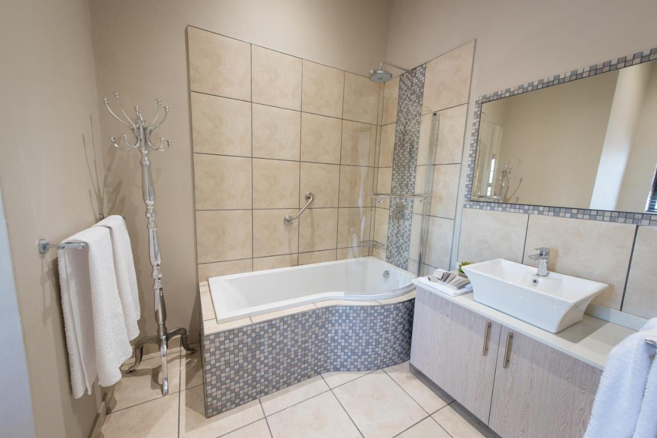 Twiga Travel Villa Hoedspruit Exterior photo