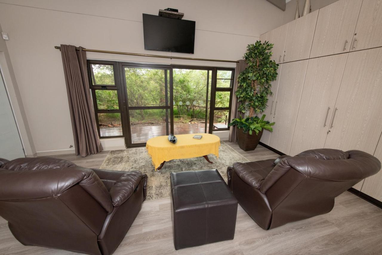 Twiga Travel Villa Hoedspruit Exterior photo